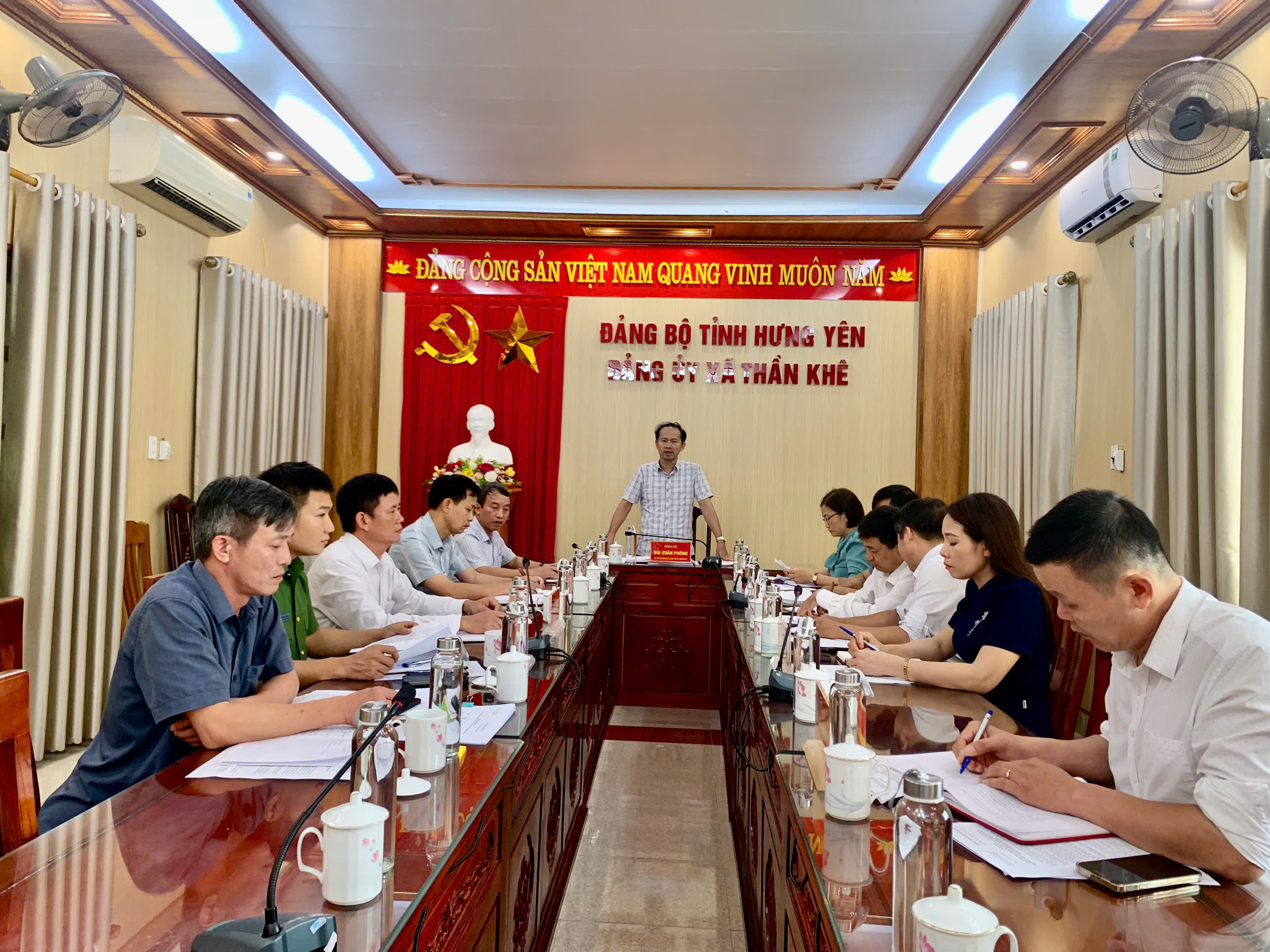 HỘI NGHỊ LẦN THỨ 43 BAN THƯỜNG VỤ ĐẢNG UỶ XÃ THẦN KHÊ
