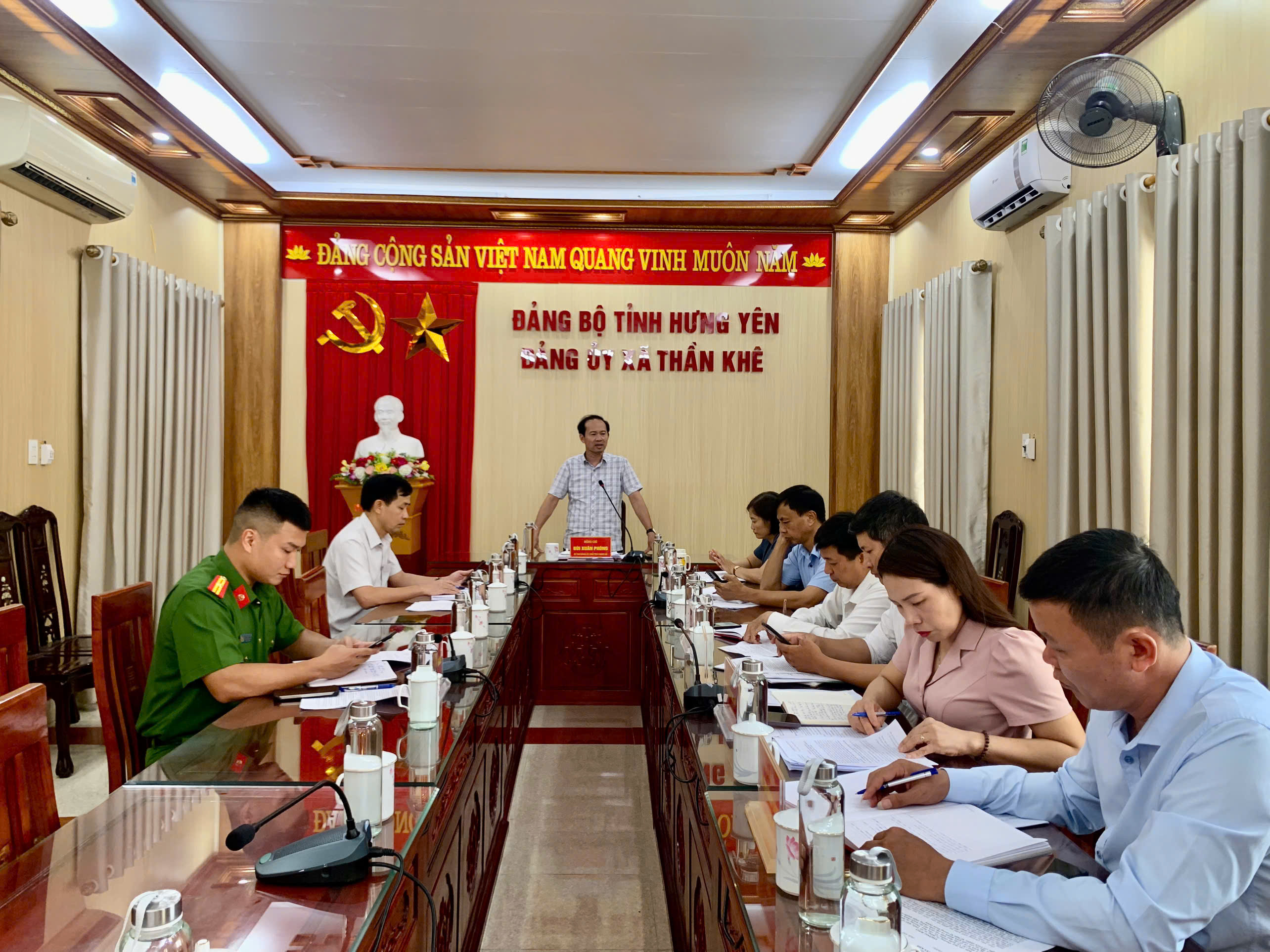 HỘI NGHỊ LẦN THỨ 44 BAN THƯỜNG VỤ ĐẢNG UỶ XÃ THẦN KHÊ  KHÓA I, NHIỆM KỲ 2025-2030