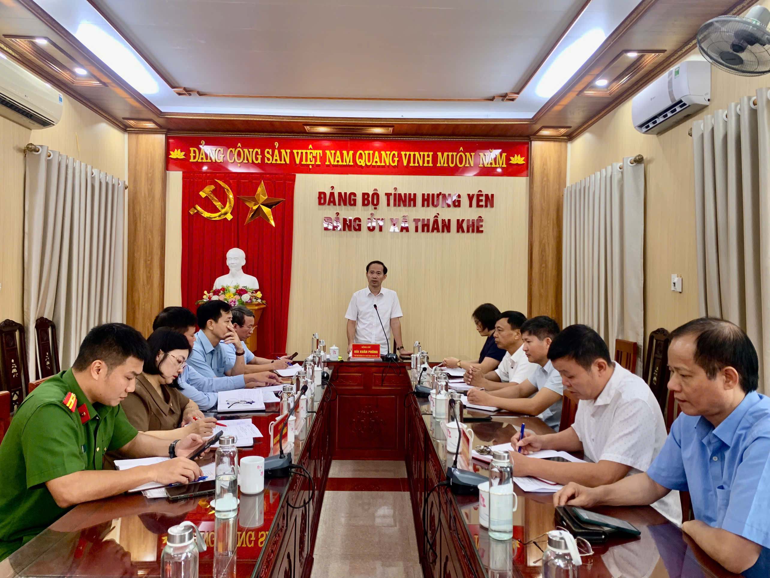 HỘI NGHỊ BAN CHỈ ĐẠO THỰC HIỆN CÁC DỰ ÁN TRÊN ĐỊA BÀN XÃ THẦN KHÊ