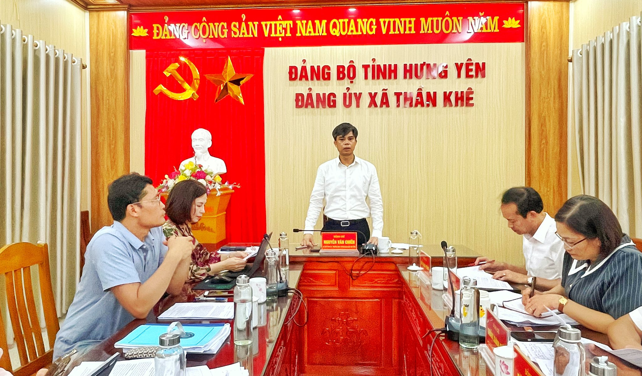 .Đoàn kiểm tra số 418 của Ban  Đoàn  Kiểm tra số 418 của Thường vụ Tỉnh ủy Hưng Yên kiểm tra việc Lãnh đạo chỉ đạo quán triệt và triển khai thực hiện Nghị quyết Đại hội Đảng bộ các cấp tại Đảng ủy xã Thần Khê