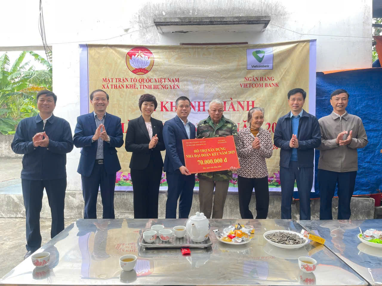 Xã Thần Khê tổ chức khánh thành và bàn giao 03 nhà đại đoàn kết năm 2025 cho 03 gia đình có hoàn cảnh khó khăn chuẩn bị đón tết nguyên đán Bính Ngọ.